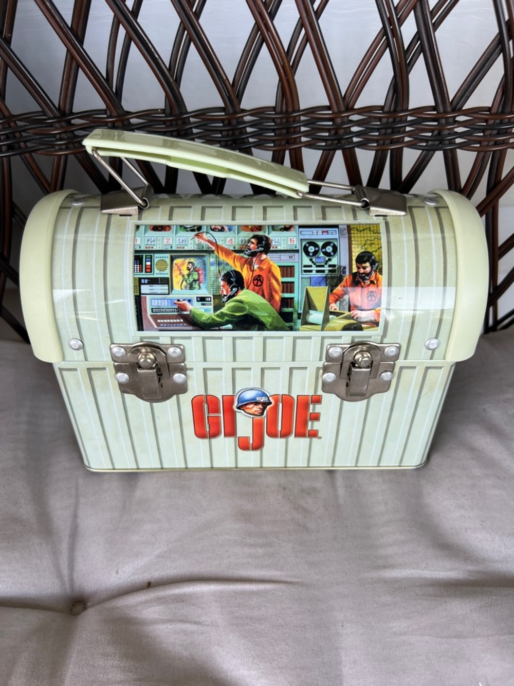2000 GI Joe Metal Lunchbox Reproduction Hasbro Retro Style Tin Collectible.